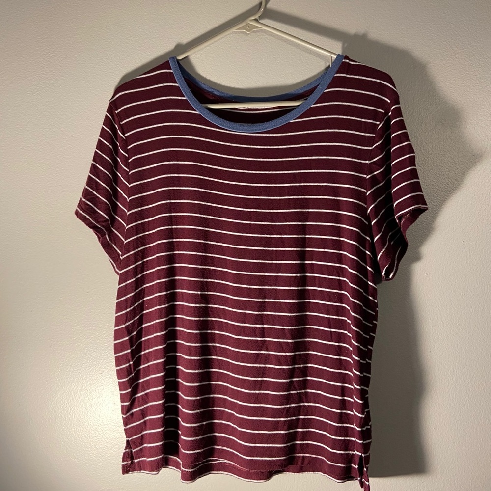 american eagle tshirt